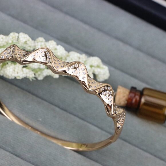 Wave Design Rose Gold Bangle with Crystal Studded Texture Shine, XPBL0475 - Picture 11 of 12